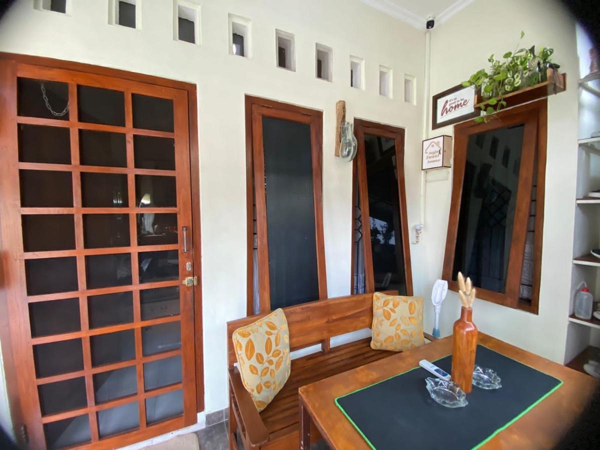Coliving Jogja Sweet Home Kost Lengkap Di Jogjakarta Kültér fotó