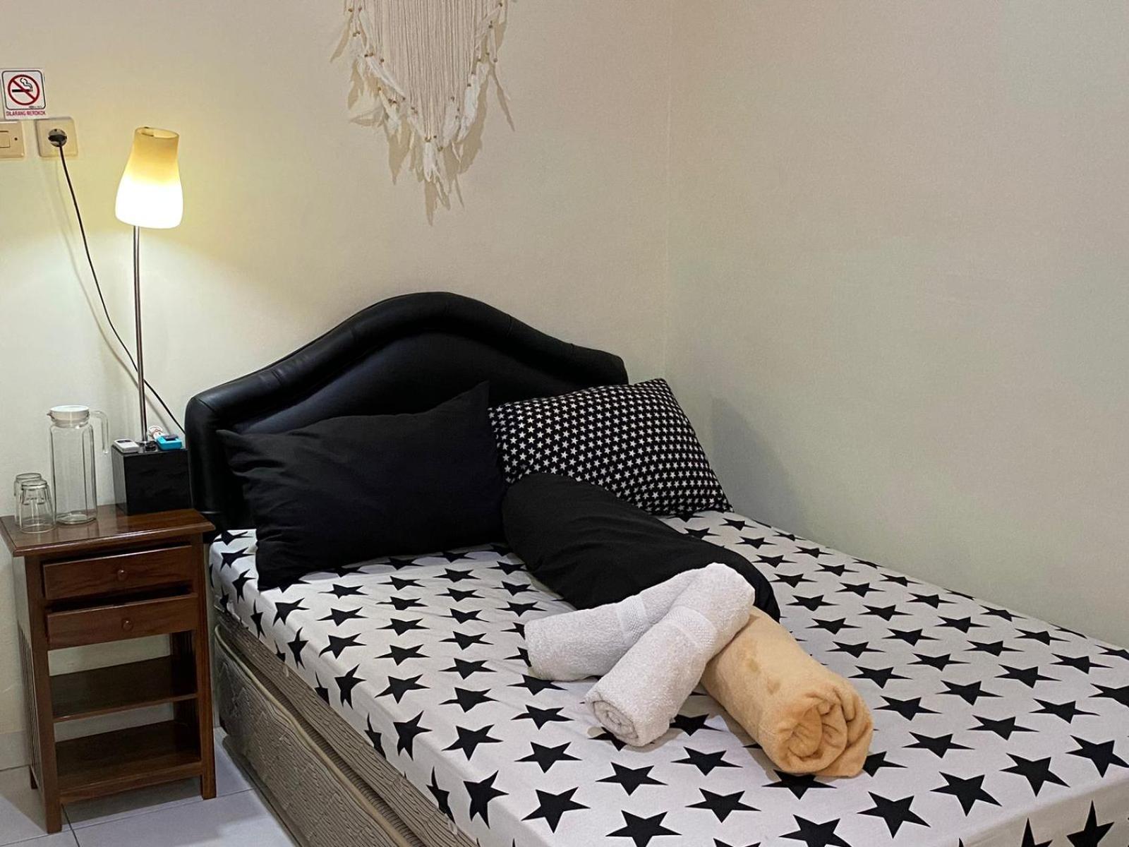 Coliving Jogja Sweet Home Kost Lengkap Di Jogjakarta Szoba fotó
